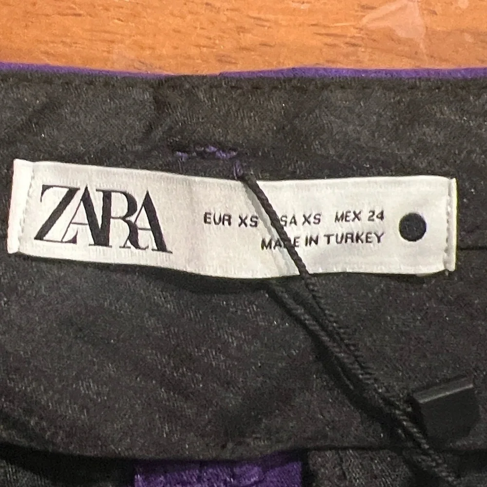 Zara purple high waisted wide leg trouser pants size XS
NWT - Picture 5 of 8